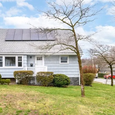 Buy this 4 bed house on 86 Ridgely Avenue in Tunxis Hill, Fairfield