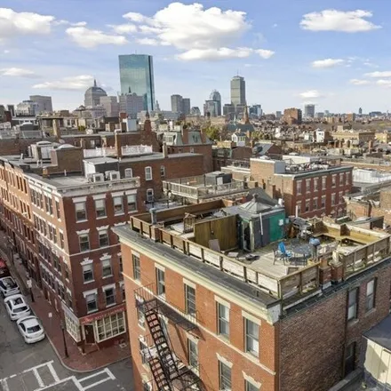 Buy this 1 bed condo on 59 Phillips Street in Boston, MA 02114
