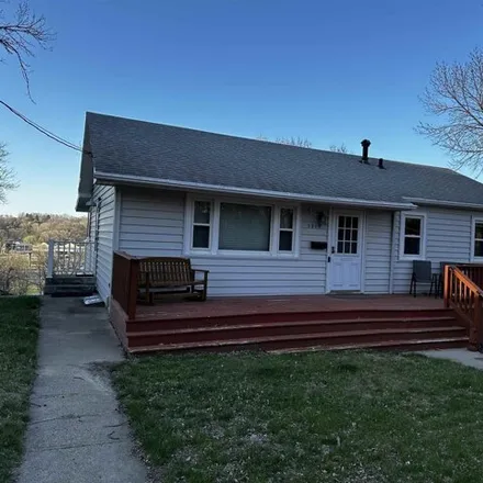 Image 2 - 3319 Dodge Ave, Sioux City, Iowa, 51106 - House for sale
