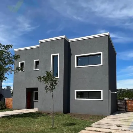 Buy this 4 bed house on Pablo Picasso in Fátima, B1629 CFE Fátima