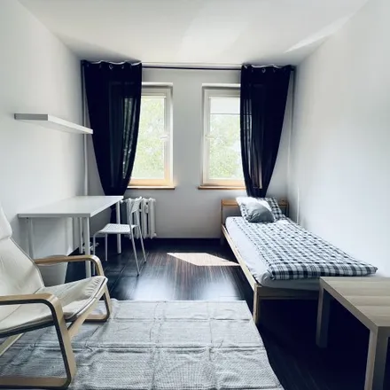 Rent this 3 bed room on Mario Mayer Fryzjer Męski & Barber in Józefa Marii Hoene-Wrońskiego 14B, 50-376 Wrocław
