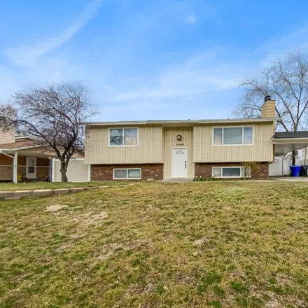 Buy this 5 bed house on 10443 Amaryllis Drive in White City, UT 84094