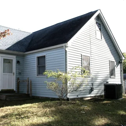 Buy this 4 bed house on 20 Laurel Road in Stratford, Camden County
