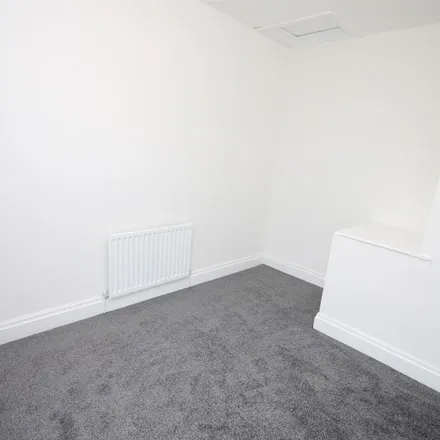 Image 4 - Castle Hill Chippy, Close Street, Hindley, WN2 4DF, United Kingdom - Apartment for rent