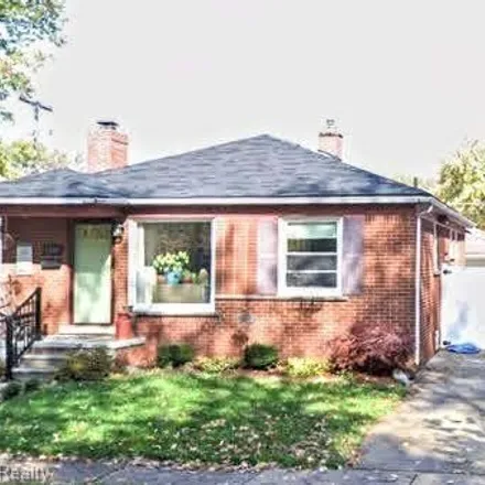 Buy this 2 bed house on 1610 Richmond Avenue in Lincoln Park, MI 48146