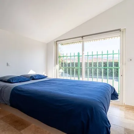 Rent this 3 bed house on 84800 L'Isle-sur-la-Sorgue