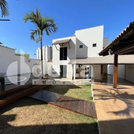 Rent this 3 bed house on Rua Real Grandeza in Tubalina, Uberlândia - MG