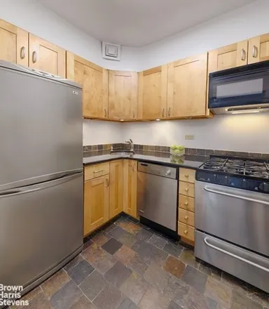 Image 6 - 306 West 73rd Street, New York, NY 10023, USA - Townhouse for sale