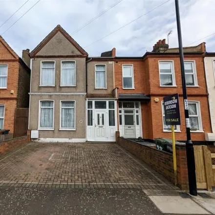 Buy this 3 bed house on Ardfillan Road in London, SE6 1SR