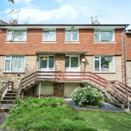 Buy this 3 bed townhouse on Sutherland Gardens in Rainham, ME8 9LZ