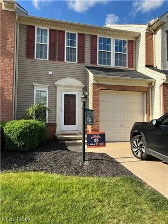 Buy this 3 bed townhouse on 134 Ledgestone Court in Berea, OH 44017