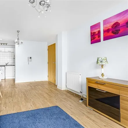 Image 6 - 145 Merton Road, London, SW18 5EQ, United Kingdom - Apartment for rent