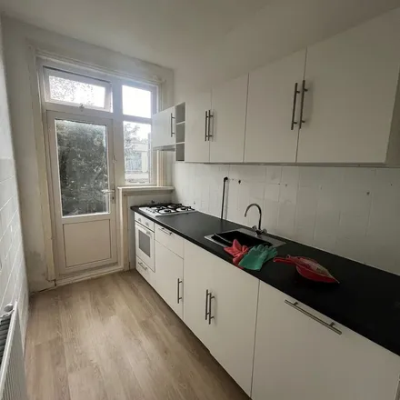 Rent this 3 bed apartment on Professor Kamerlingh Onneslaan 129A in 3112 VE Schiedam, Netherlands
