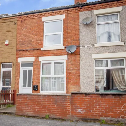 Rent this 2 bed townhouse on Mount Street in Mansfield Woodhouse, NG19 7AT