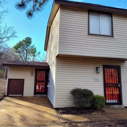 Buy this 2 bed condo on 4765 Morning Glory Court in Memphis, TN 38118