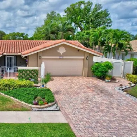 Buy this 3 bed house on 17735 Foxwood Way in Palm Beach County, FL 33487