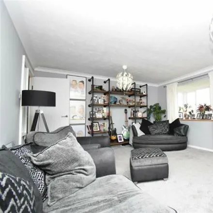 Image 3 - Waltham Close, Margate, CT9 3YF, United Kingdom - Apartment for sale