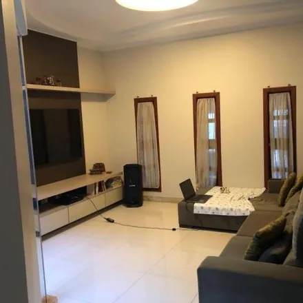 Buy this 3 bed house on Avenida das Bandeiras in Setor Ocidente da Vila Brasília, Aparecida de Goiânia - GO