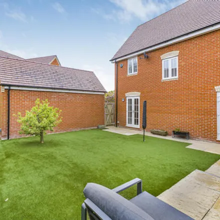 Image 7 - Badgers Drive, Wantage, OX12 9WP, United Kingdom - House for sale