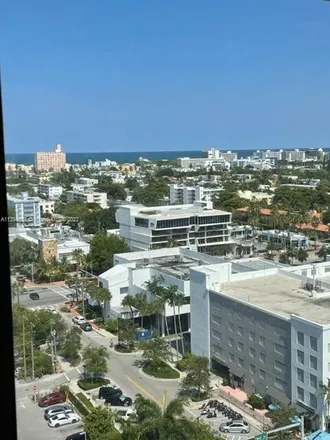 Image 7 - Mirador Apartments South Tower, 1000 West Avenue, Miami Beach, FL 33139, USA - Loft for rent