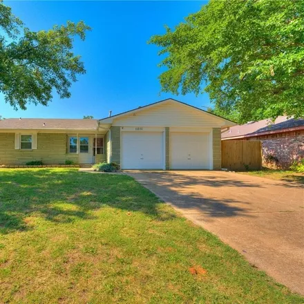 Buy this 3 bed house on 1011 West Hoyt Street in Chandler, OK 74834