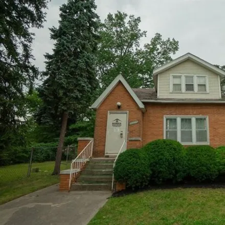 Buy this 4 bed house on 13720 Midland Street in Detroit, MI 48227