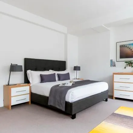 Rent this studio apartment on Grosvenor Road in London, SW1V 3NW
