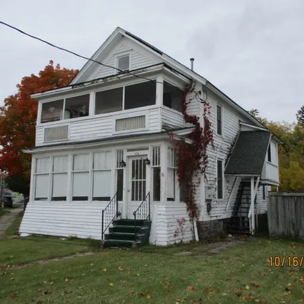 Buy this studio house on Seaway Shopping Center in 426 Canton Street, City of Ogdensburg
