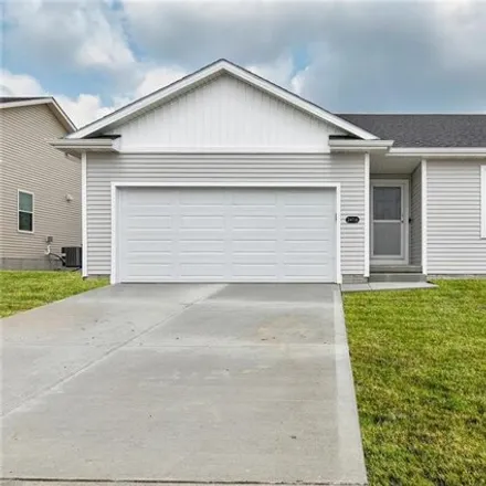 Buy this 3 bed house on 2998 River Ridge Road in Des Moines, IA 50320