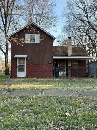 Buy this 2 bed house on 655 Lincoln Street in Osage City, KS 66523