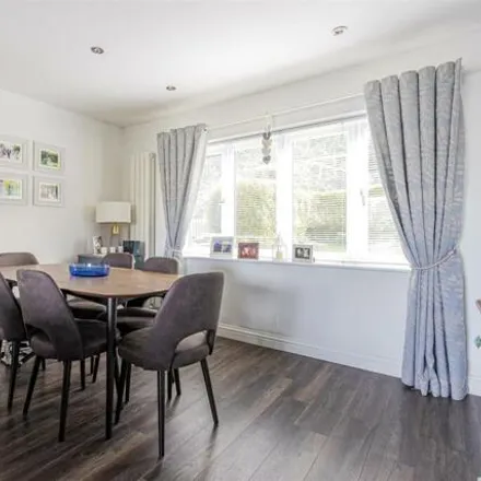 Image 7 - Yew Tree Close, Cardiff, CF5 3TS, United Kingdom - Townhouse for sale
