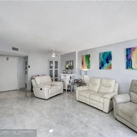 Image 4 - 3210 Colony Club Road, Pinehurst Village, Pompano Beach, FL 33062, USA - Condo for rent
