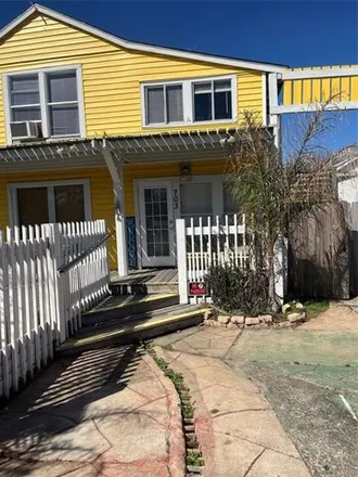 Rent this 1 bed house on 683 Kipp Avenue in Kemah, Galveston County