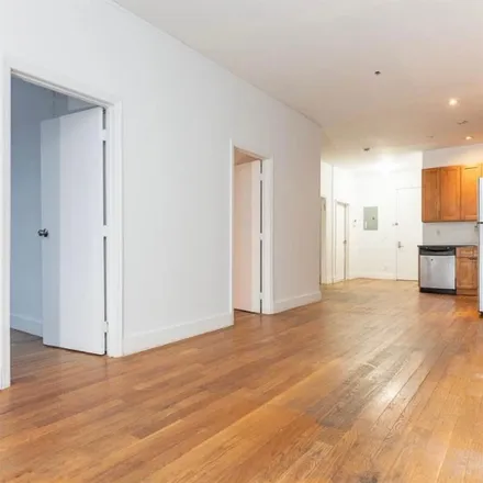 Image 3 - 343 Broadway, New York, NY 11211, USA - Room for rent