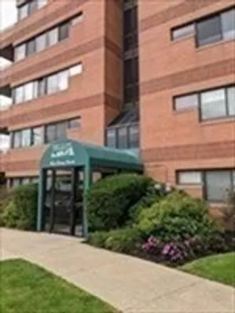 Image 2 - Point of Pines Condominiums, 1 Carey Circle, Point of Pines, Revere, MA 01910, USA - Condo for rent