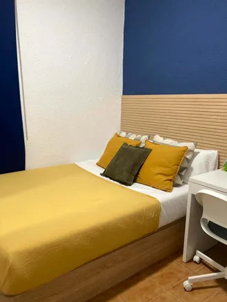 Rent this 1 bed room on Carrer de Tossa in 8, 08032 Barcelona