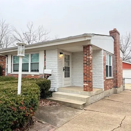 Image 1 - 8139 Parkwood Drive, St. Louis, MO 63123, USA - House for rent