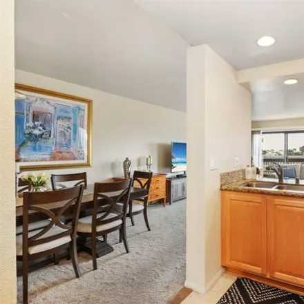 Image 9 - 3719 Balboa Ter Unit D, San Diego, California, 92117 - Condo for sale