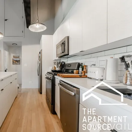 Image 4 - 3061 W Logan Blvd, Unit 1 - Apartment for rent