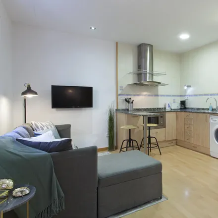 Image 3 - Carrer d'Alcanar, 08001 Barcelona, Spain - Apartment for rent