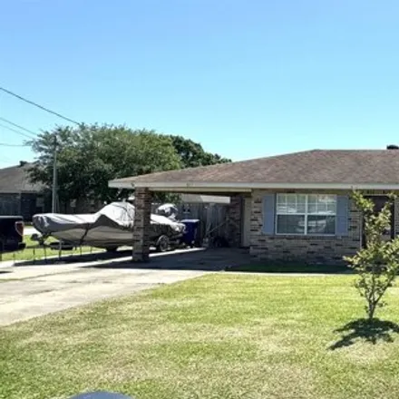 Buy this 3 bed house on 984 Leon Street in Patterson, LA 70392