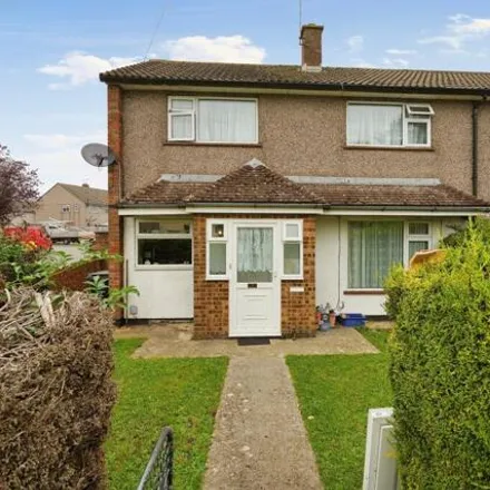 Buy this 3 bed house on Baydon Close in Swindon, SN25 3DN