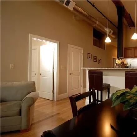 Rent this 3 bed apartment on Esperanza de Vida in Woonasquatucket Greenway (Eagle Square), Olneyville