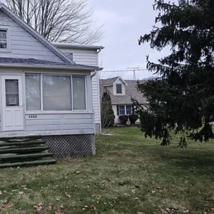 Buy this 3 bed house on 5006 Spaulding Street in Frenchtown Charter Township, MI 48166