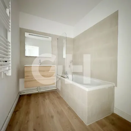 Rent this 2 bed apartment on 7 ter Place du Général de Gaulle in 59330 Hautmont, France