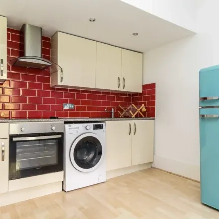 Rent this 2 bed apartment on 106 Hazellville Road in London, N19 3NB