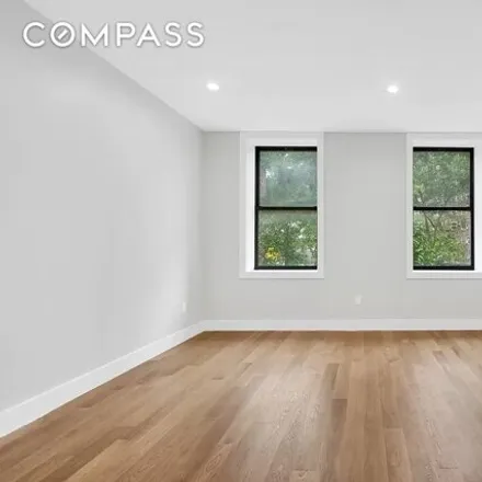 Image 3 - 265 West 131st Street, New York, NY 10027, USA - Condo for sale