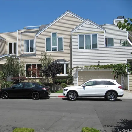 Rent this 3 bed house on 700 Begonia Avenue in Newport Beach, CA 92625