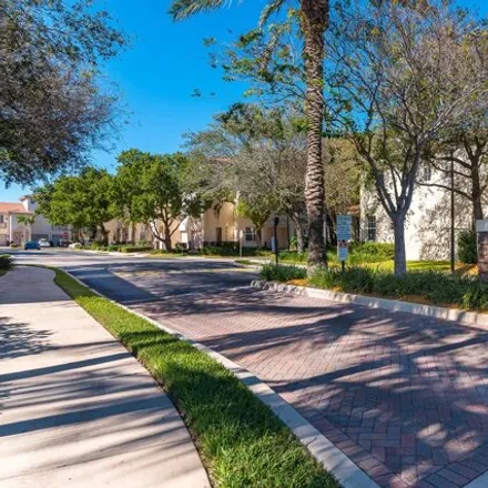 Buy this 3 bed townhouse on 1000 West Longport Circle in Delray Beach, FL 33444