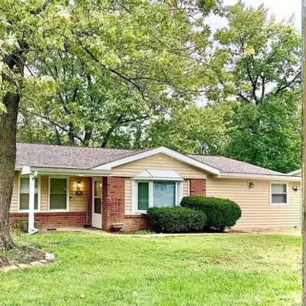 Rent this 3 bed house on 203 Barker Lane in Ballwin, MO 63021